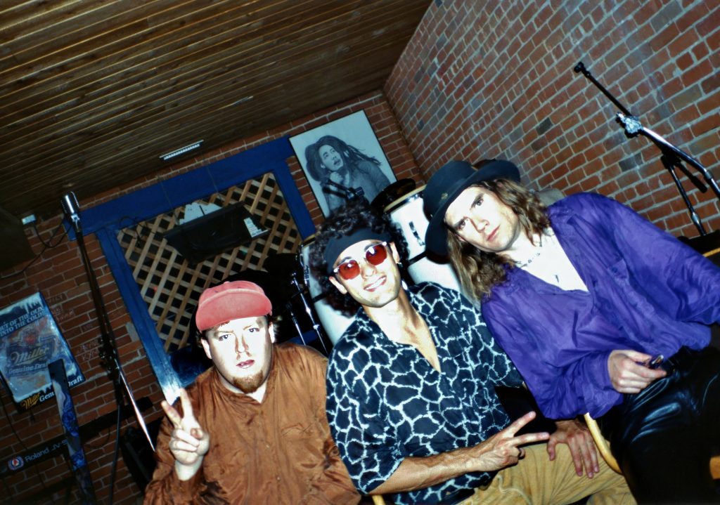 Mike and the Mustangs - 5352