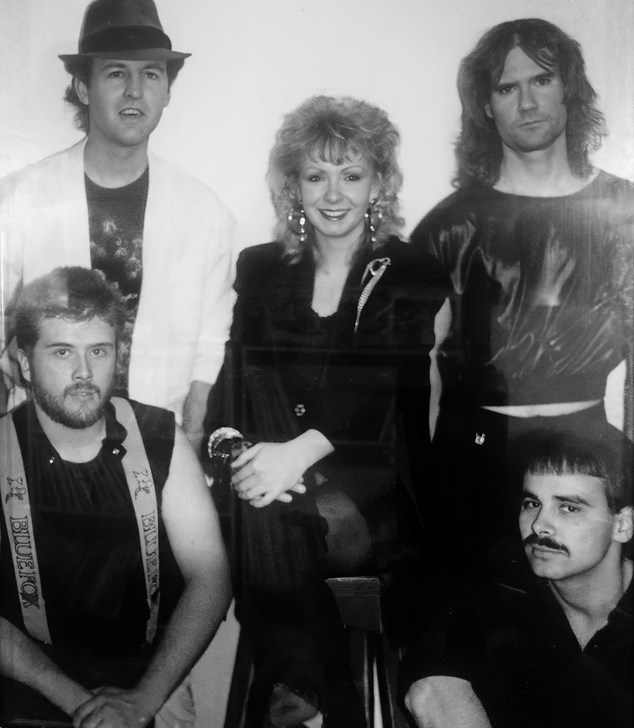 Warren, Andy, Karen, Glenn, Jaimie - Spectre