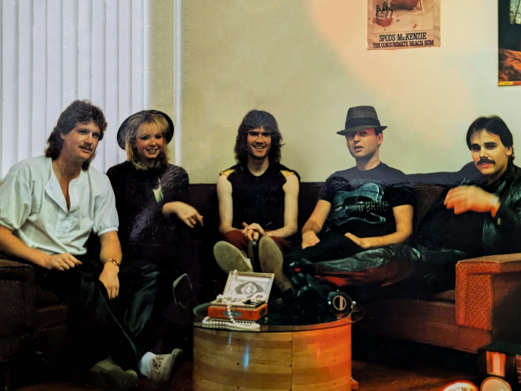 Warren, Karen, Glenn, Andy & Jaimie - Spectre